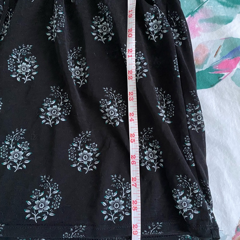Black Floral Long 3/4 Sleeve Tunic - Picture 3 of 5